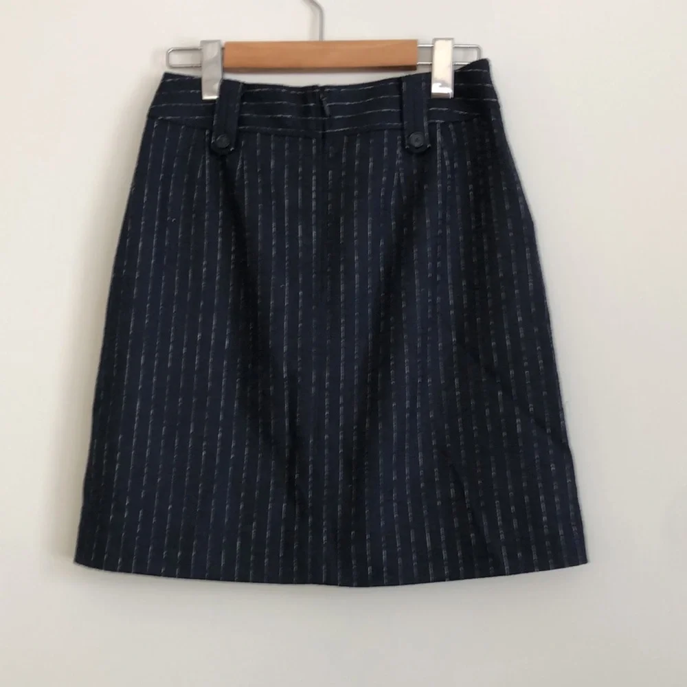 NWT Loft navy striped pencil skirt size 0P - Picture 3 of 6